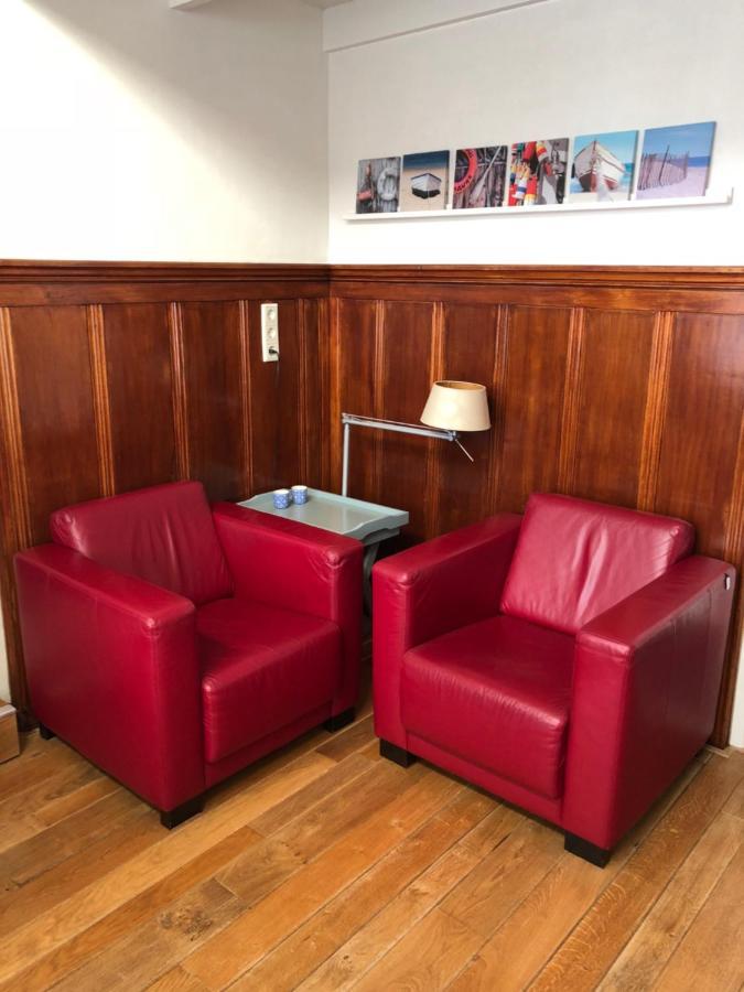 B&B Aan De Gracht Леуварден Екстериор снимка