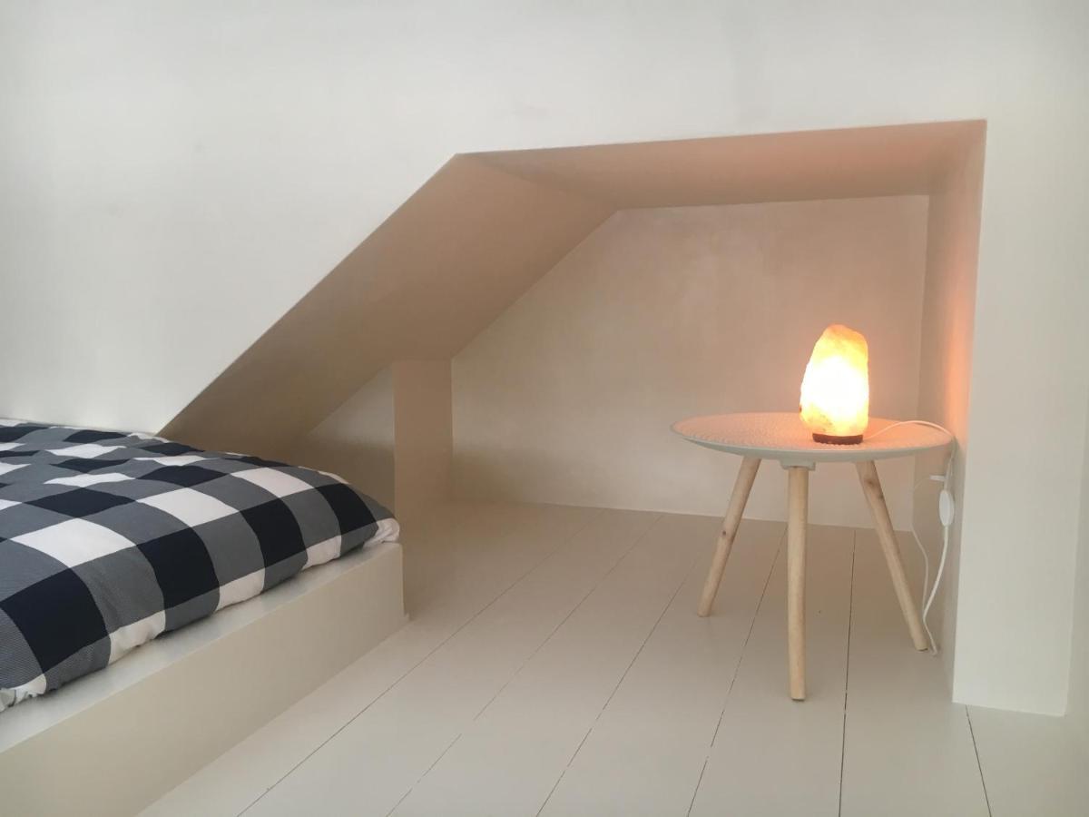 B&B Aan De Gracht Леуварден Екстериор снимка